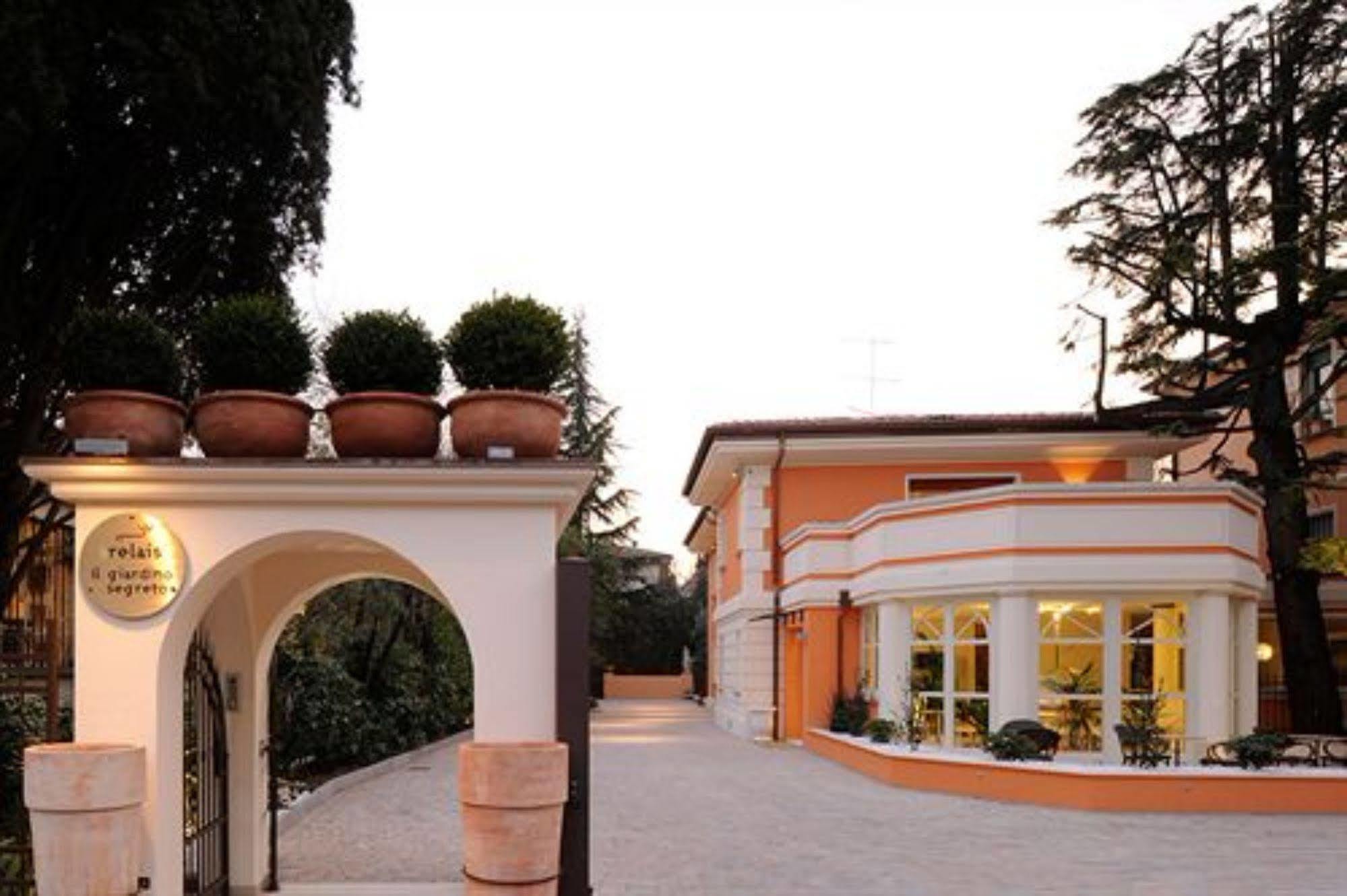 Relais Il Giardino Segreto Maison De Charme 2* Desenzano del Garda